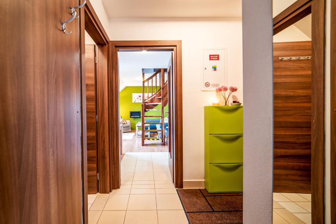 Apartman Tulanie 62 Kamzik Donovaly 2 Izbovy Mezonet Deluxe Parkovanie V Podzemnej Garazi Zdarma מראה חיצוני תמונה