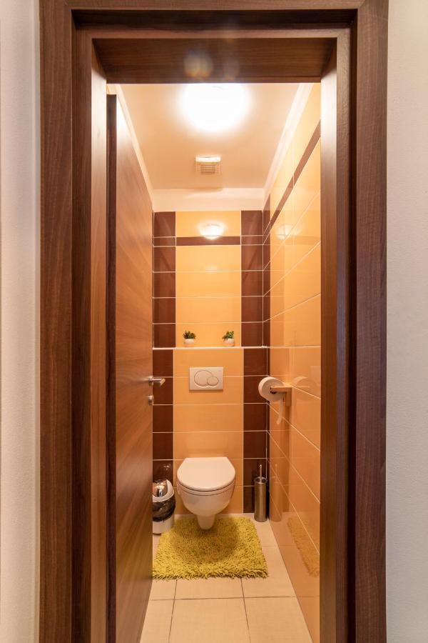 Apartman Tulanie 62 Kamzik Donovaly 2 Izbovy Mezonet Deluxe Parkovanie V Podzemnej Garazi Zdarma מראה חיצוני תמונה